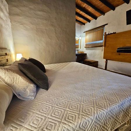 Cabanas Y Hostal Bonanza Mesa De Los Santos Los Santos  Ngoại thất bức ảnh